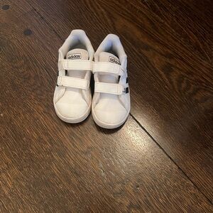 Adidas toddler sneaker